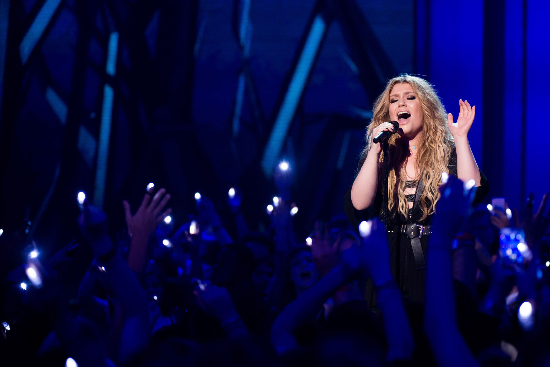 Ella Henderson